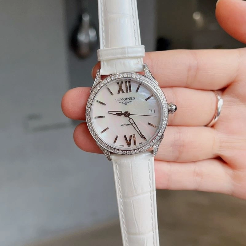 Versatile LONGINES Watches 187668