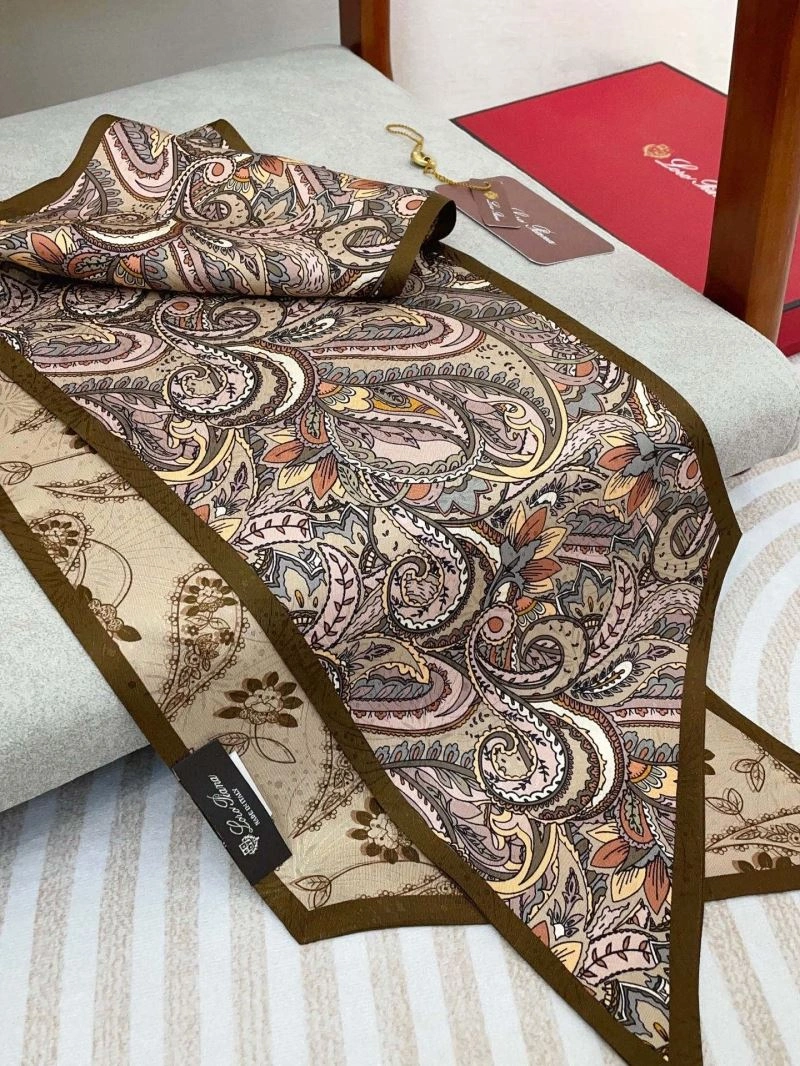 Colorful LORO PIANA 272040