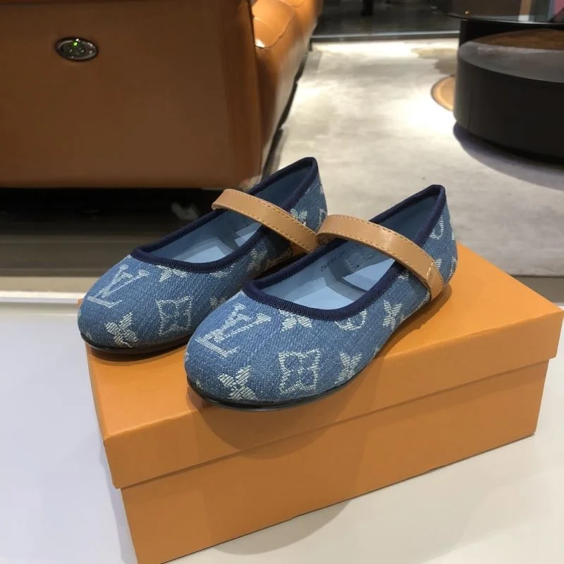 Unique LOUIS VUITTON SHOES 29522