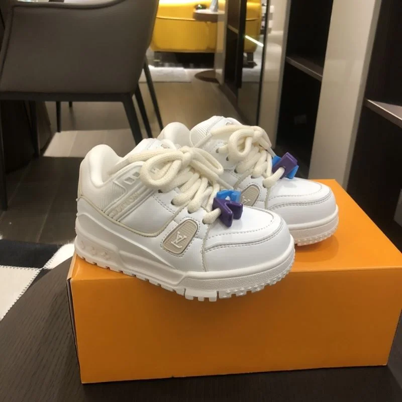 Cozy LOUIS VUITTON SHOES 29520
