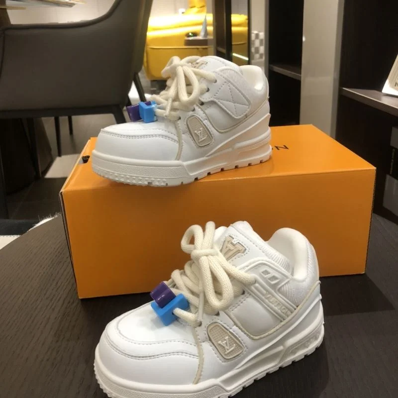 Cozy LOUIS VUITTON SHOES 29520