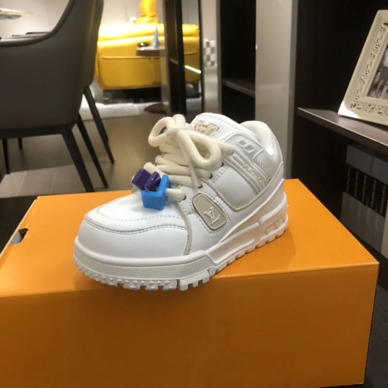 Cozy LOUIS VUITTON SHOES 29520