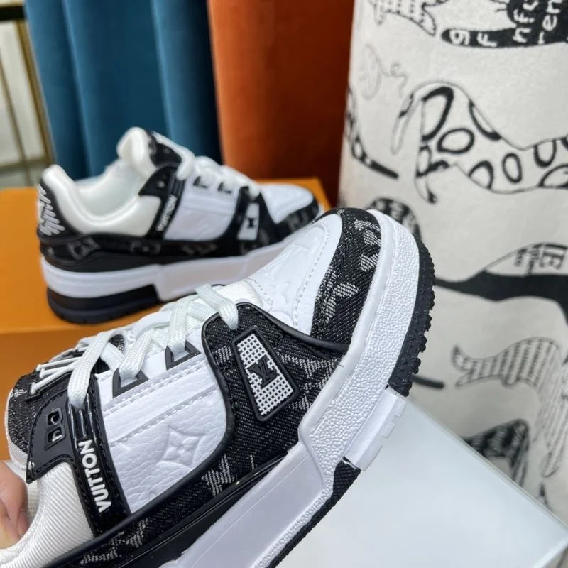 Supportive LOUIS VUITTON SHOES 29504
