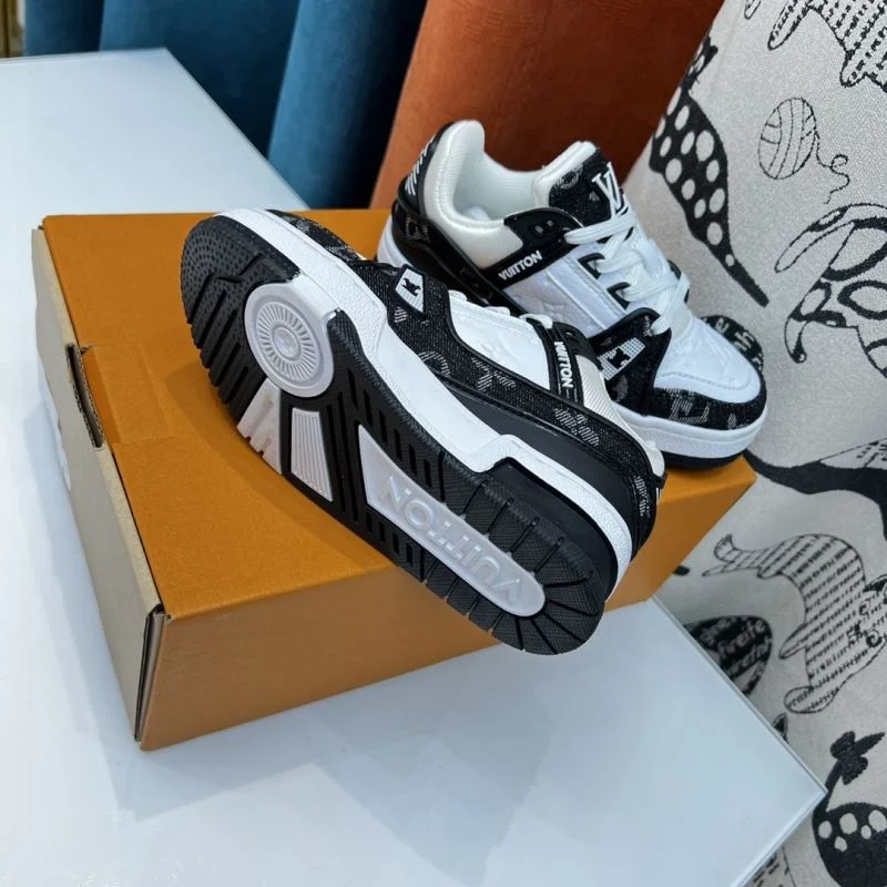 Supportive LOUIS VUITTON SHOES 29504