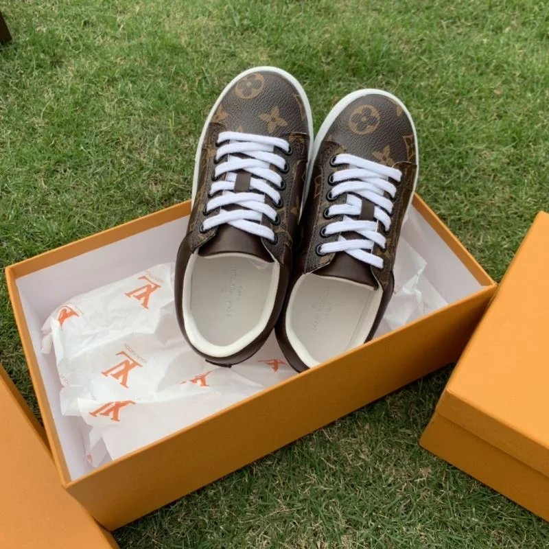 SoftTouch LOUIS VUITTON SHOES 29515
