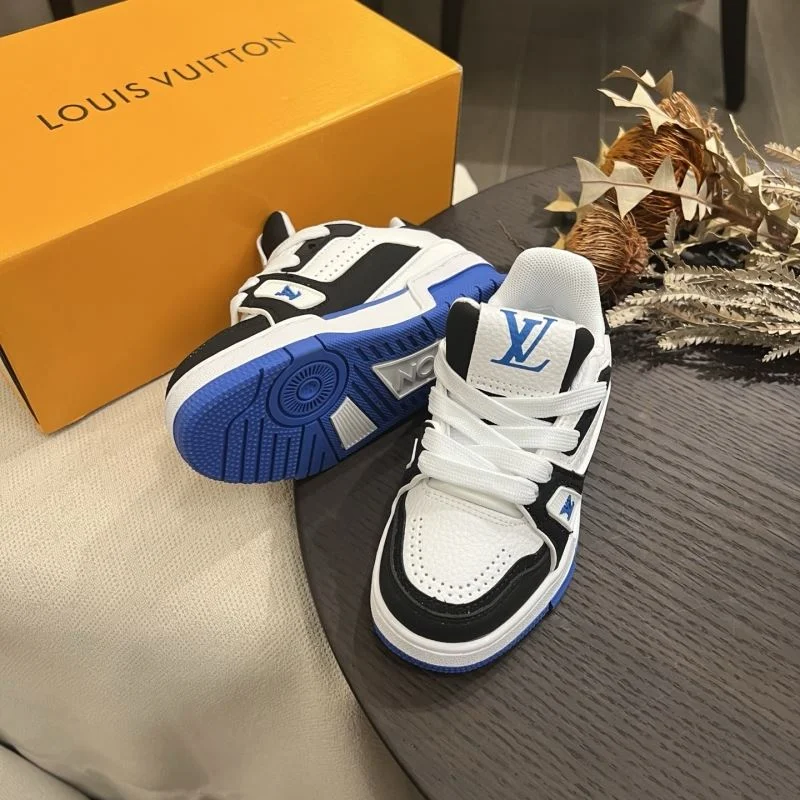 LOUIS VUITTON SHOES Youthful 29510