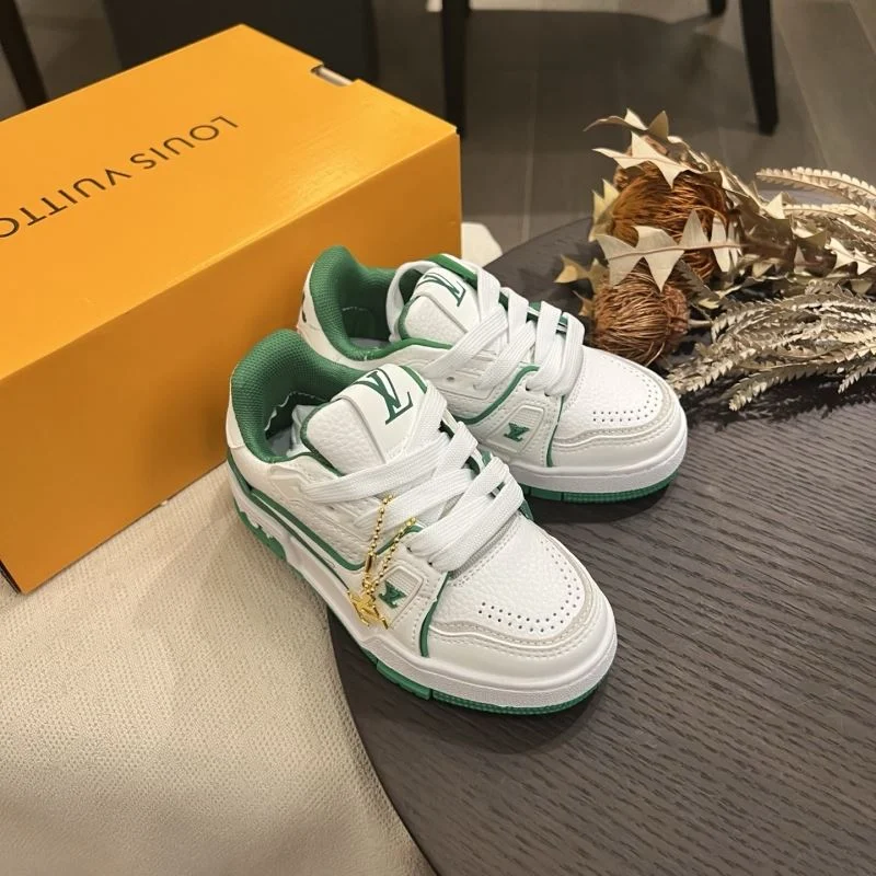 Minimalist LOUIS VUITTON SHOES 29497
