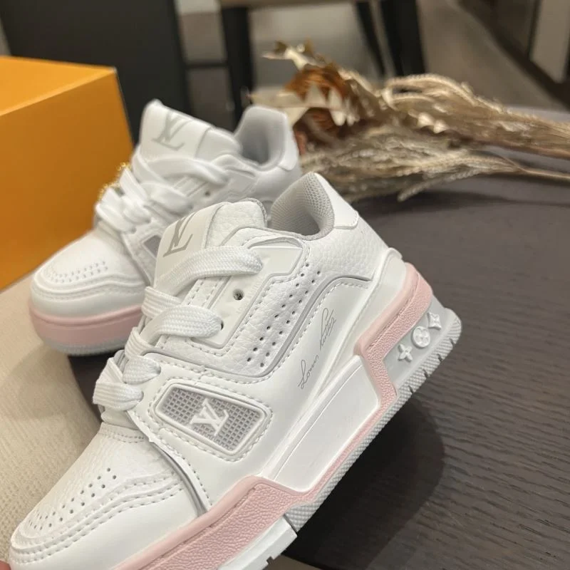 LOUIS VUITTON SHOES Resilient 29505
