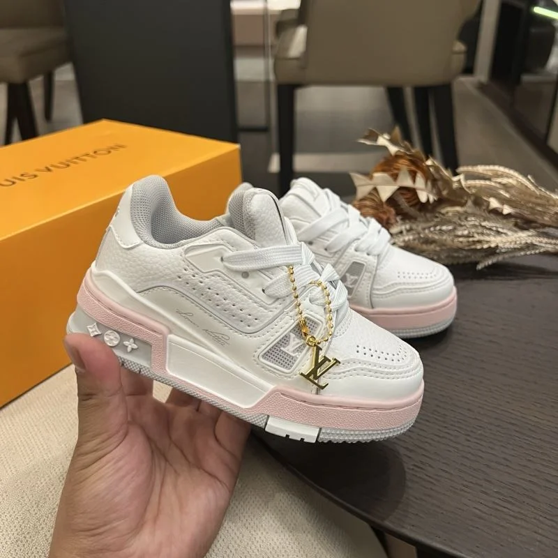 LOUIS VUITTON SHOES Resilient 29505