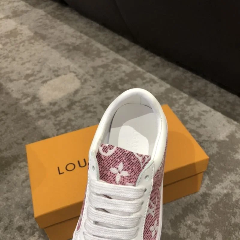 Supportive LOUIS VUITTON SHOES 30178