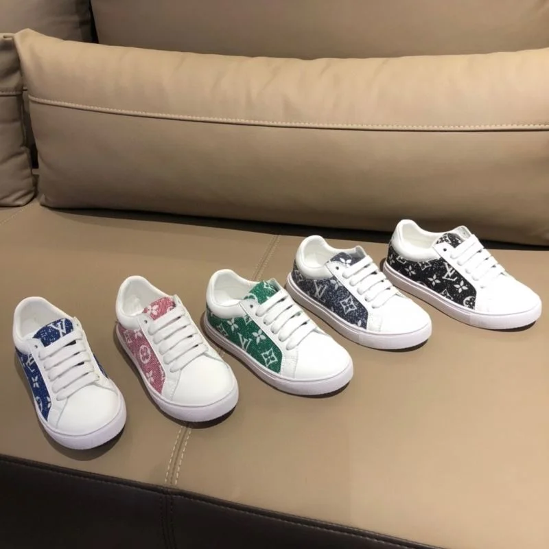 Supportive LOUIS VUITTON SHOES 30178