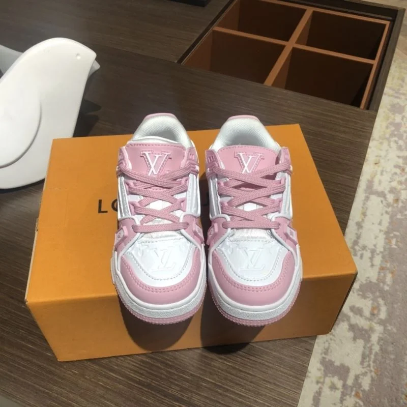 LOUIS VUITTON SHOES Supportive 30156
