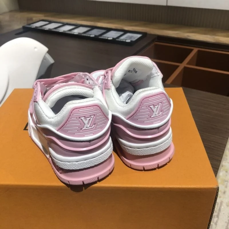 LOUIS VUITTON SHOES Supportive 30156