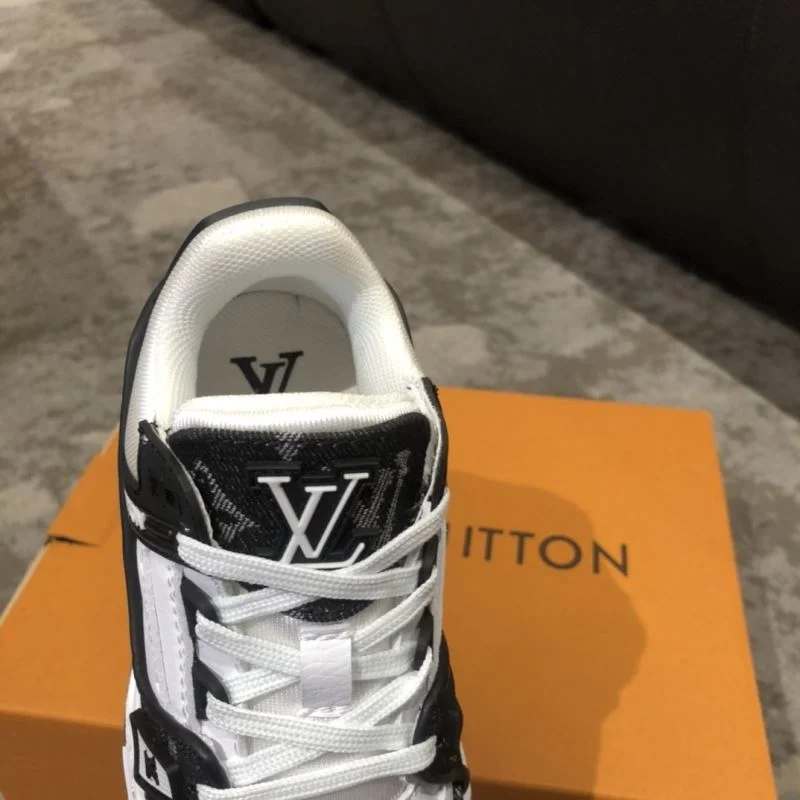 TimelessDesign LOUIS VUITTON SHOES 30157