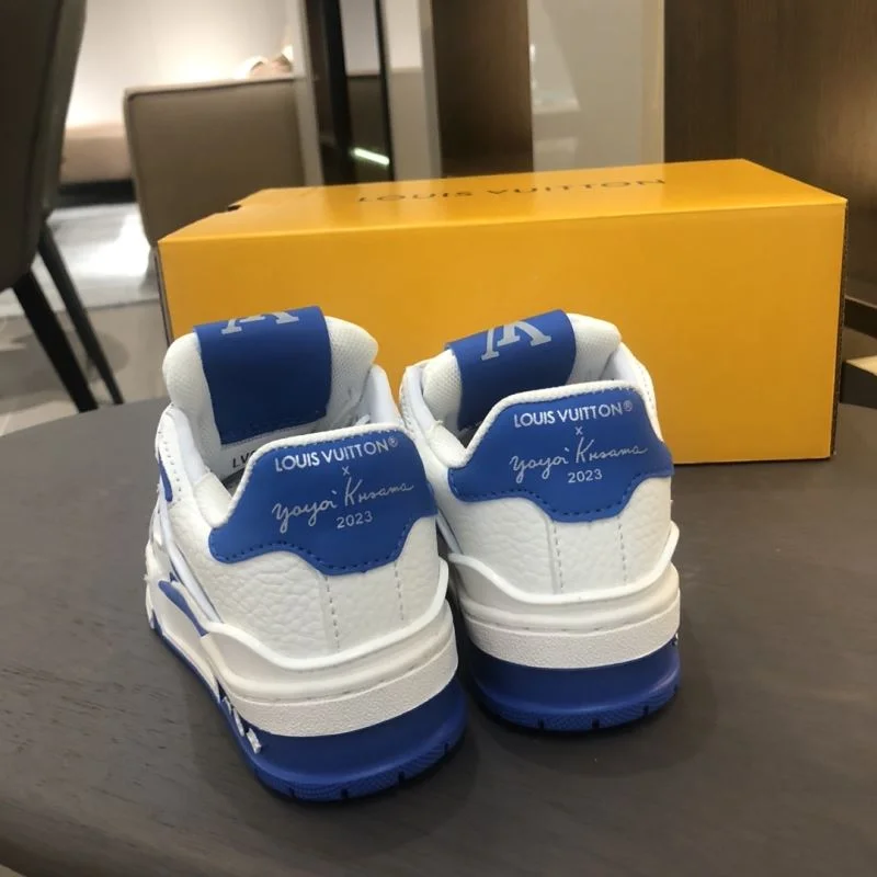 StreetReady LOUIS VUITTON SHOES 30146