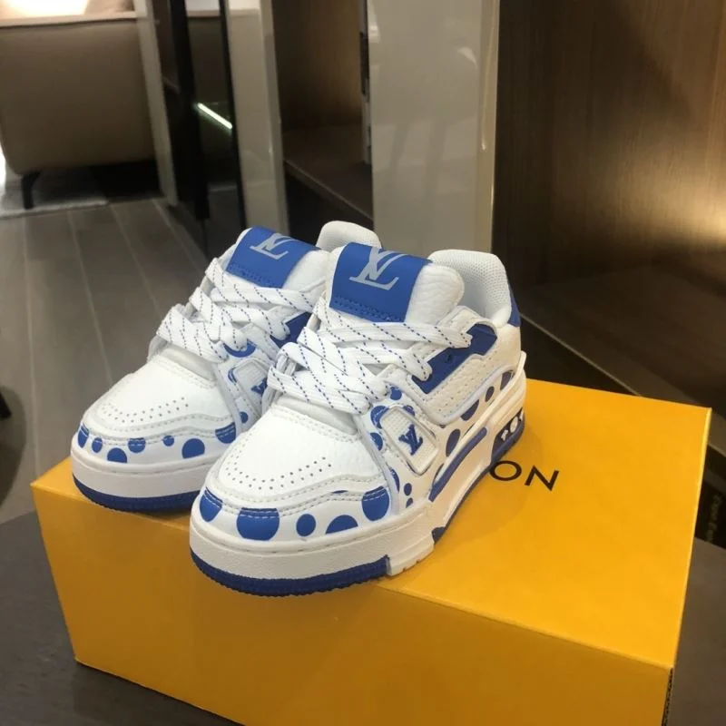 StreetReady LOUIS VUITTON SHOES 30146