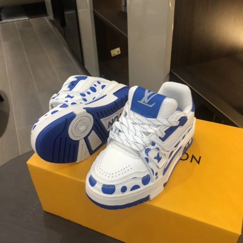 StreetReady LOUIS VUITTON SHOES 30146