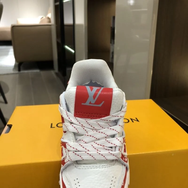 LOUIS VUITTON SHOES Soft 30153