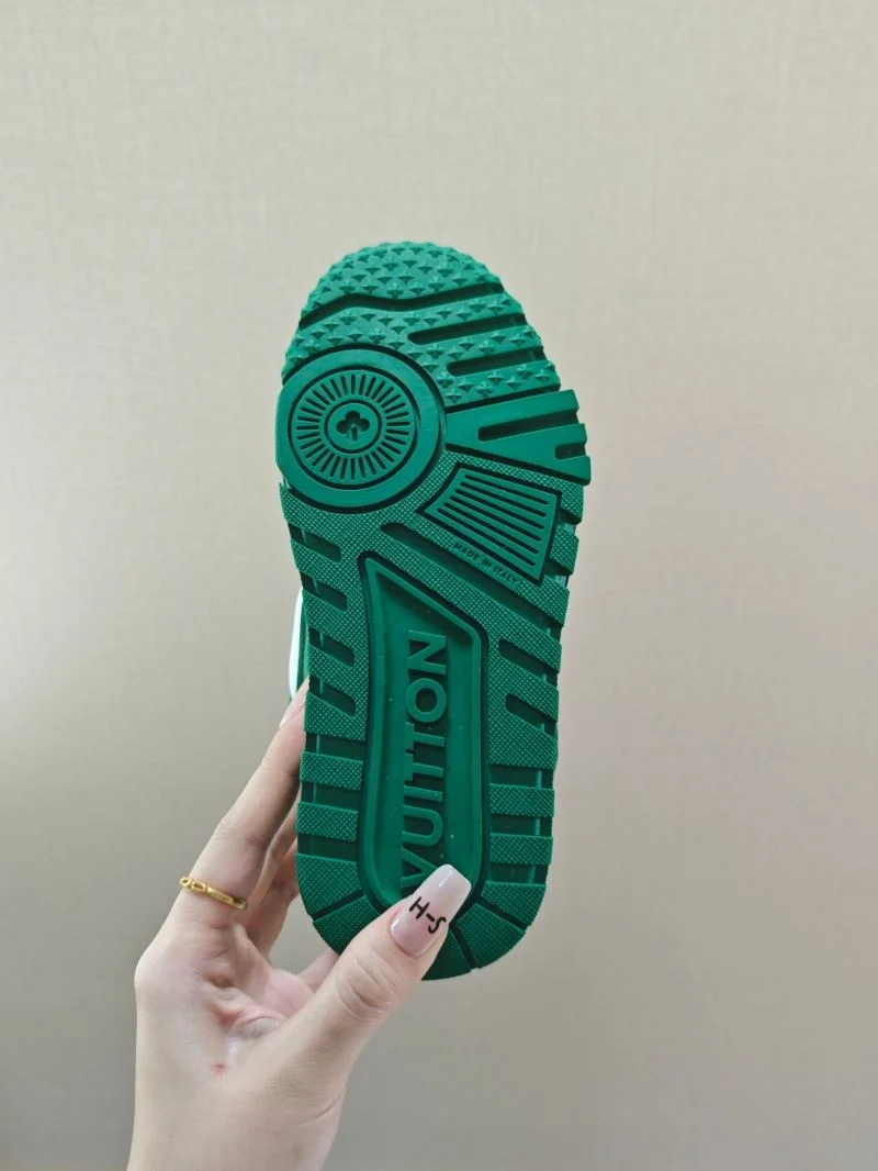 Comfortable LOUIS VUITTON SHOES 28803