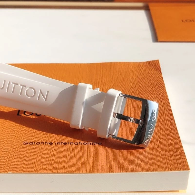 Functional LOUIS VUITTON Watches 189990