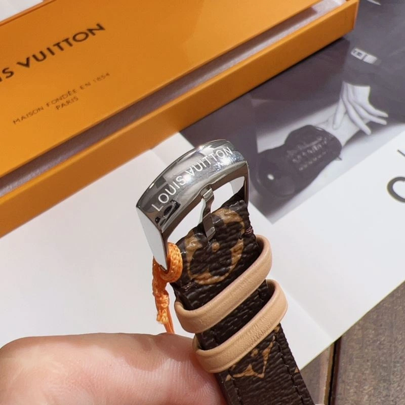 LOUIS VUITTON Watches Sporty 189985