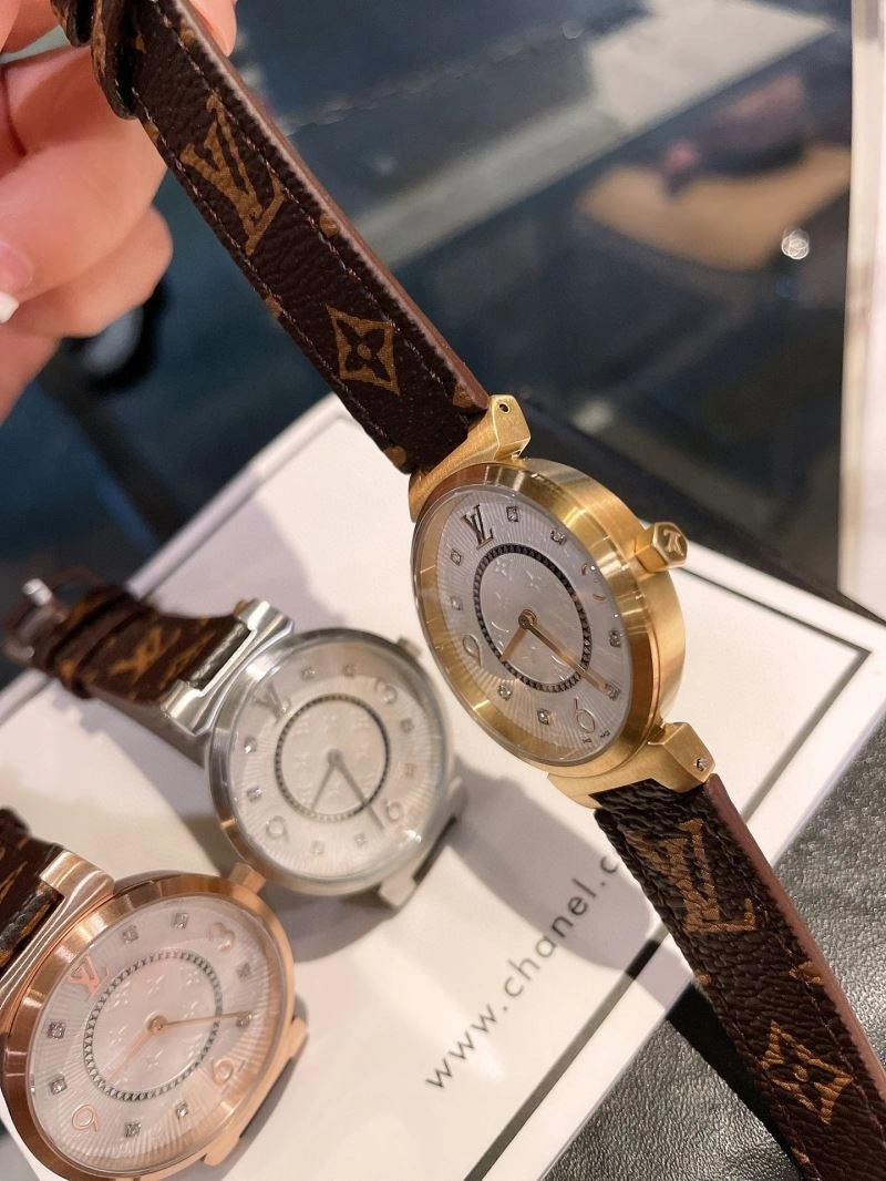 Modern LOUIS VUITTON Watches 189968