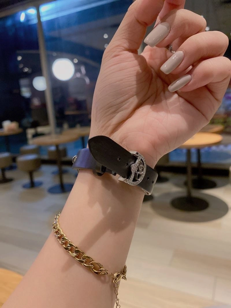 LOUIS VUITTON Watches OnTrend 189970