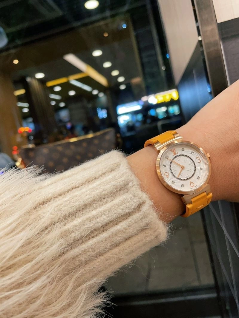 LOUIS VUITTON Watches Unisex 189960