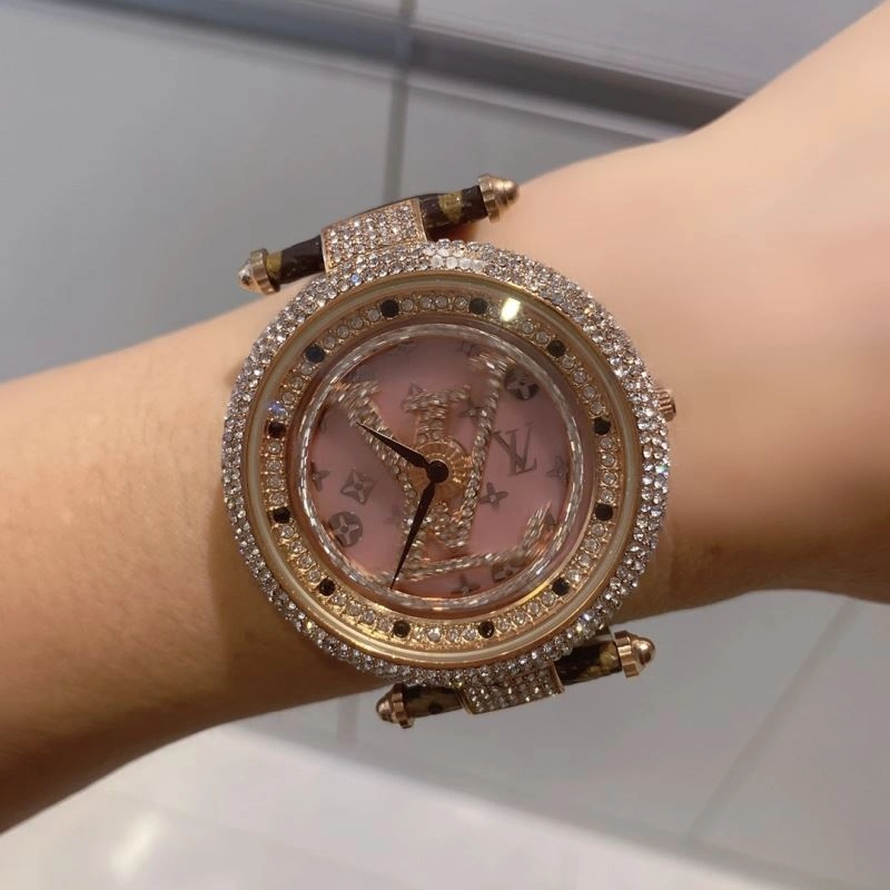 Snug LOUIS VUITTON Watches 189957