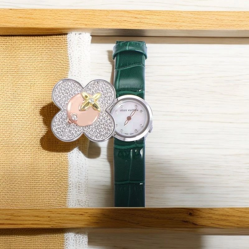 LOUIS VUITTON Watches WellDesigned 189953