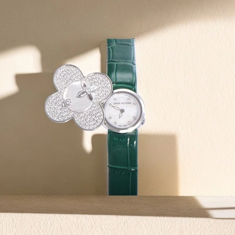 AllSeason LOUIS VUITTON Watches 189947