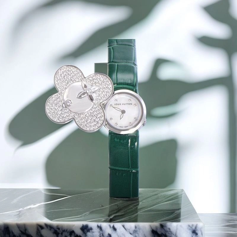 AllSeason LOUIS VUITTON Watches 189947
