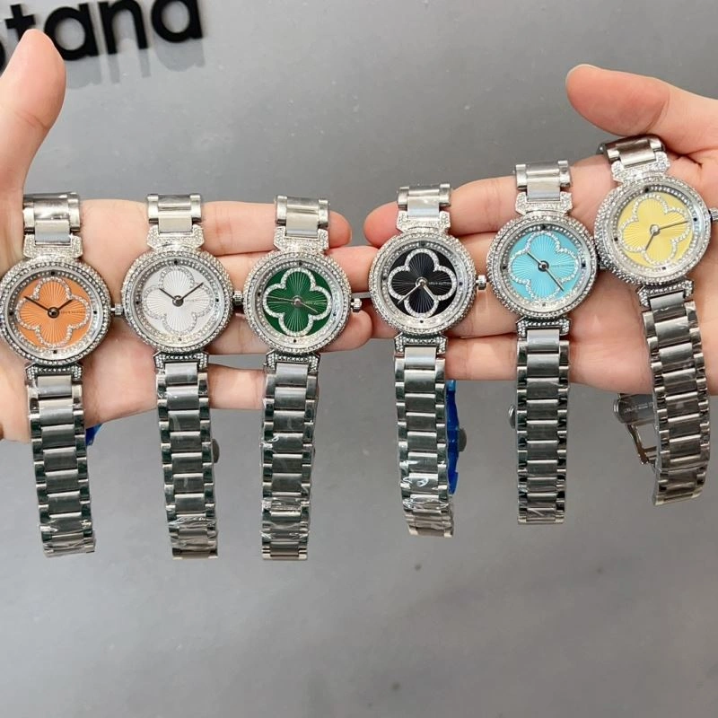 Sleek LOUIS VUITTON Watches 189945