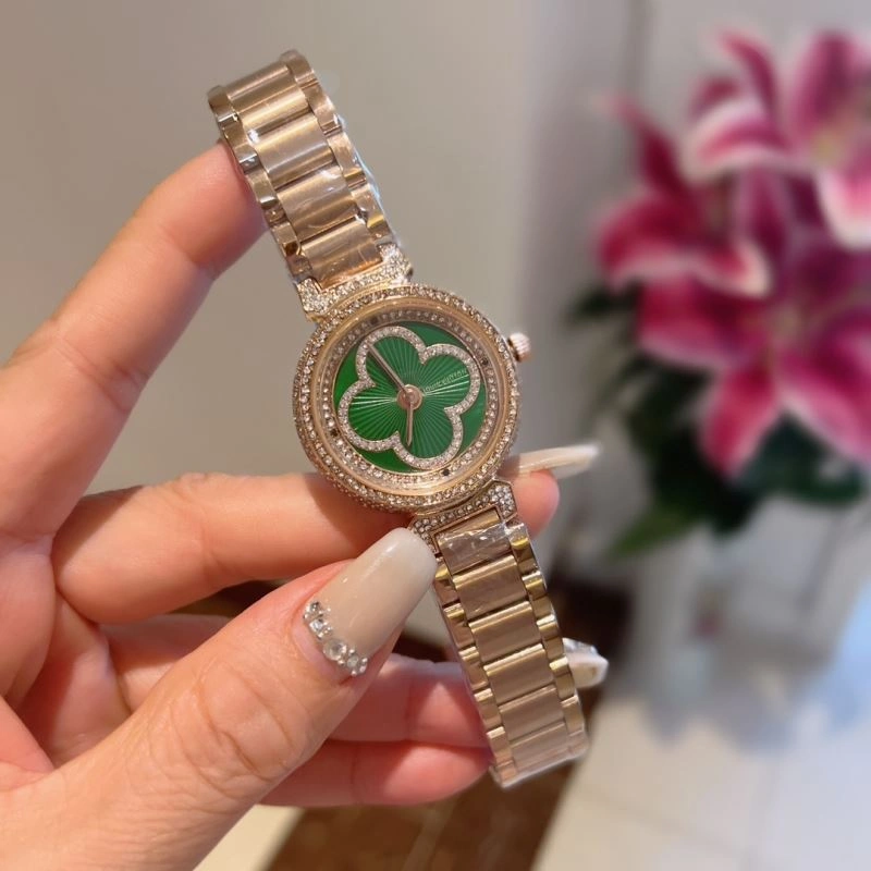 LOUIS VUITTON Watches Popular 189942