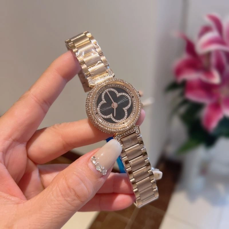 LOUIS VUITTON Watches Popular 189942