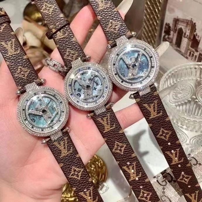 LOUIS VUITTON Watches Cozy 189937
