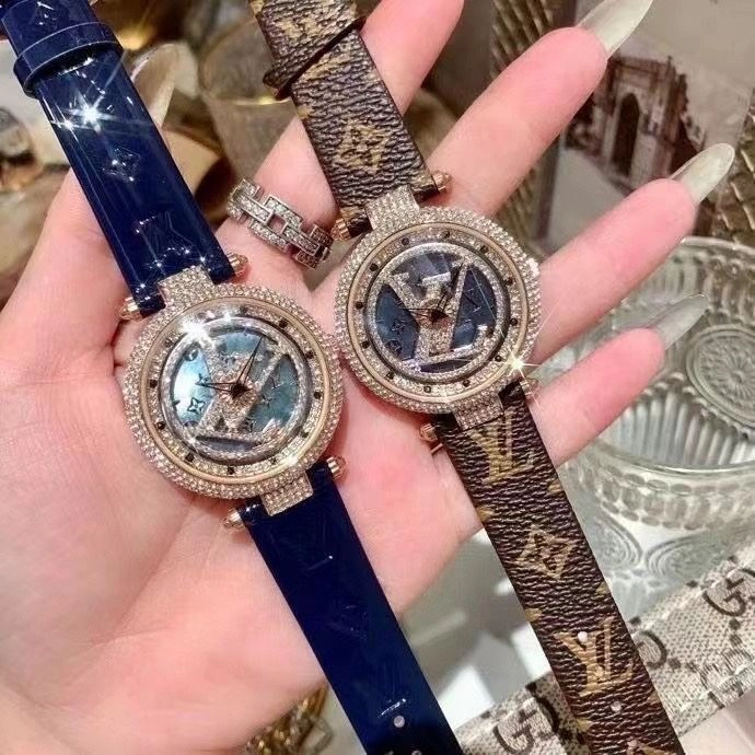 LOUIS VUITTON Watches Cozy 189937