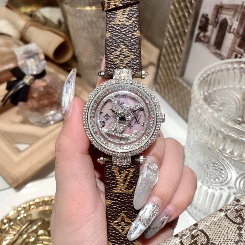 LOUIS VUITTON Watches FashionForward 189938