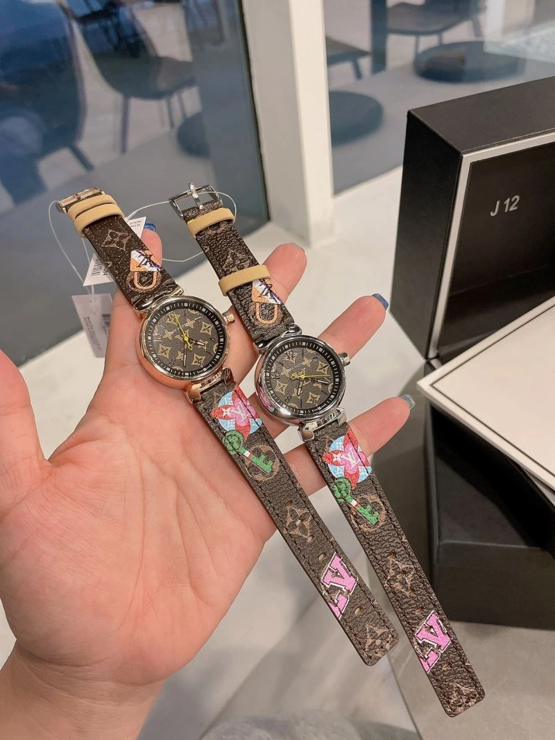 LOUIS VUITTON Watches Durable 189919