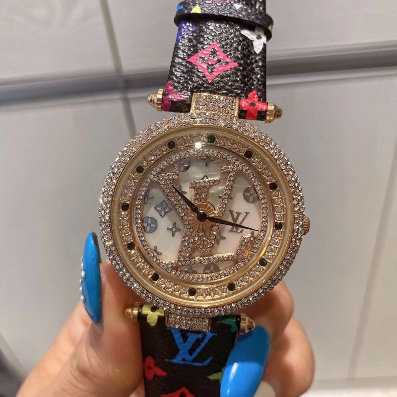 LOUIS VUITTON Watches Comfortable 189923