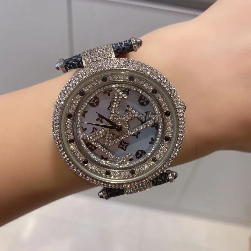 LOUIS VUITTON Watches Unique 189936