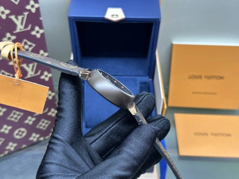 LOUIS VUITTON Watches Classic 189918