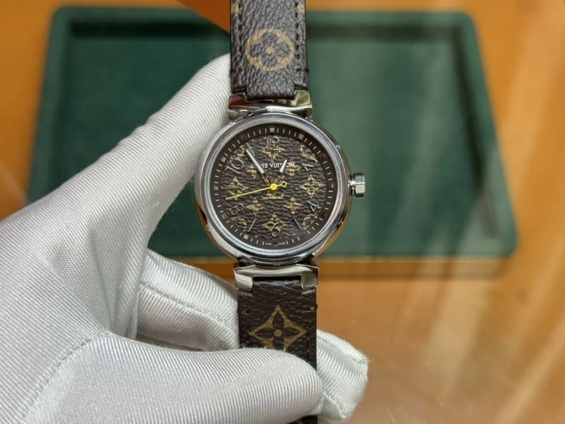 Durable LOUIS VUITTON Watches 189914