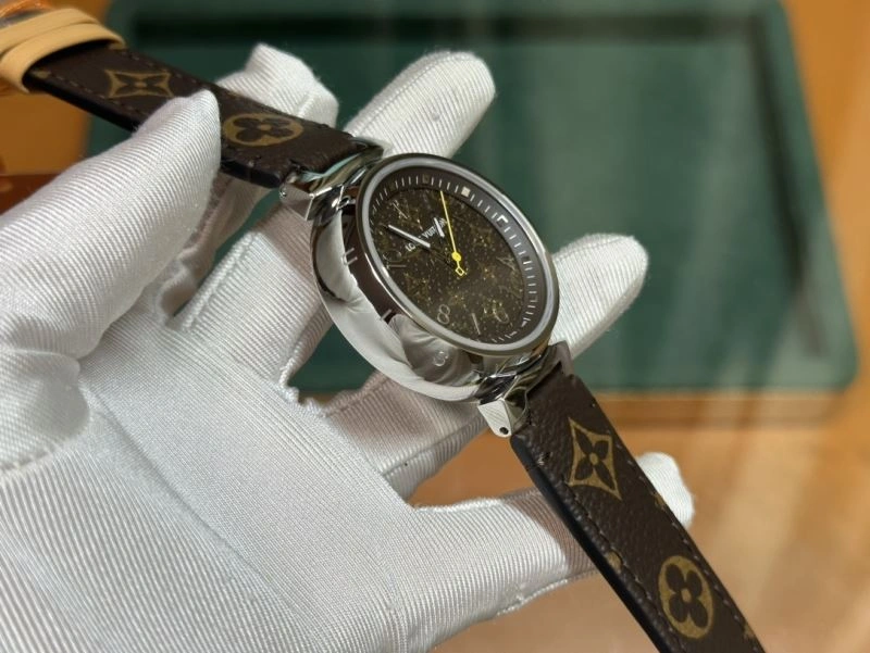 Durable LOUIS VUITTON Watches 189914