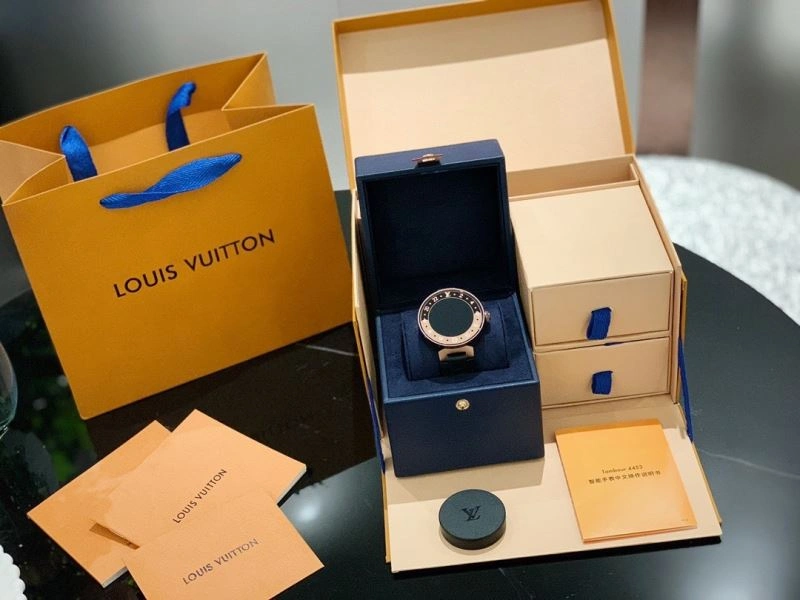 LOUIS VUITTON Watches RelaxedFit 189909