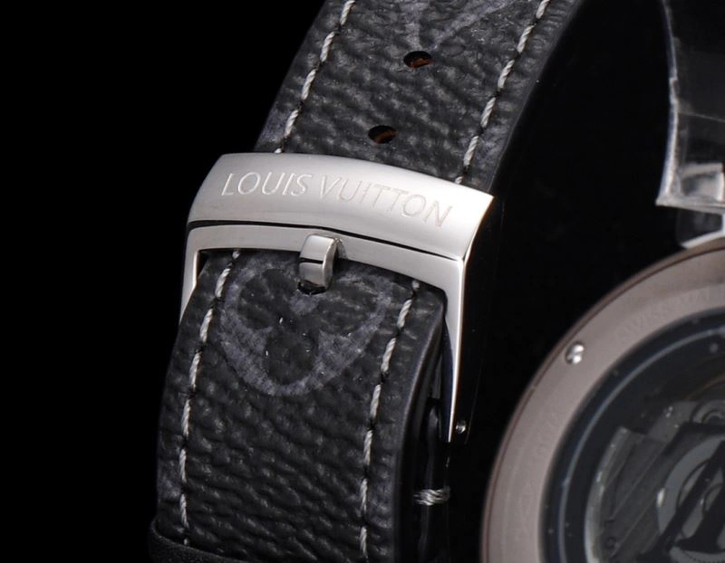 LOUIS VUITTON Watches Durable 189902