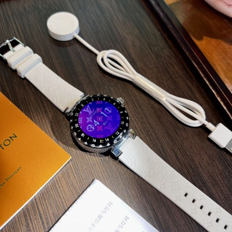 LOUIS VUITTON Watches Trendy 189885