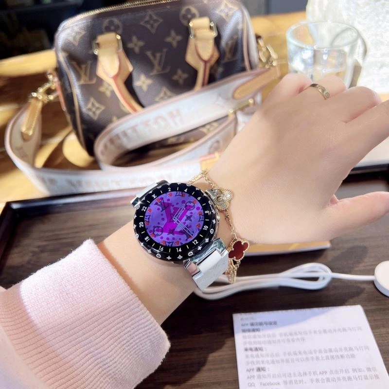 LOUIS VUITTON Watches Trendy 189885