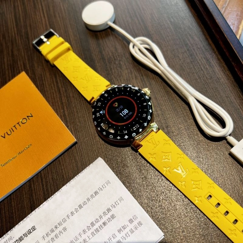 LOUIS VUITTON Watches Trendy 189886