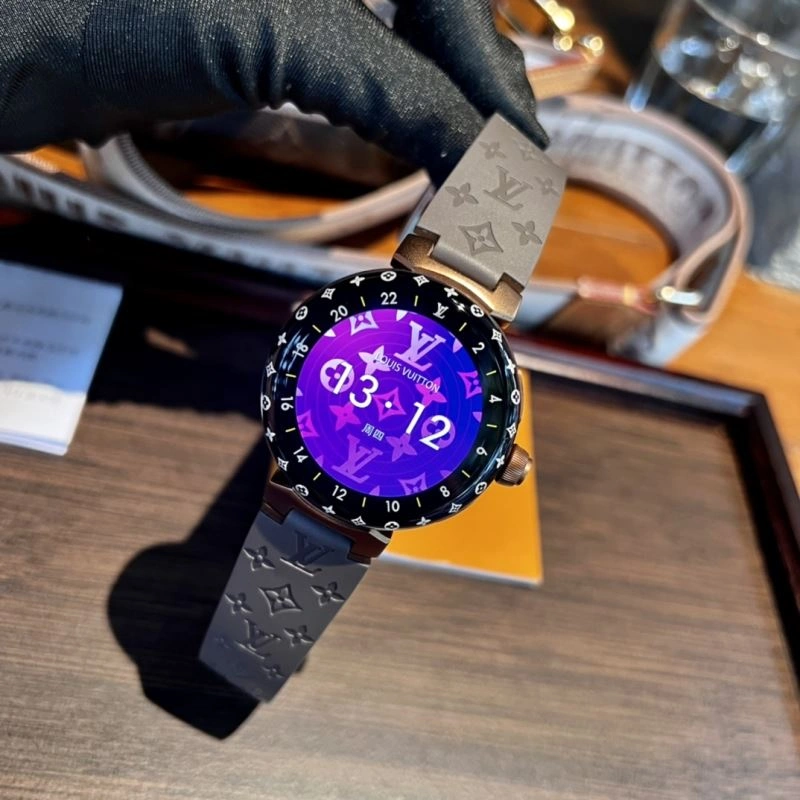 Attractive LOUIS VUITTON Watches 189890